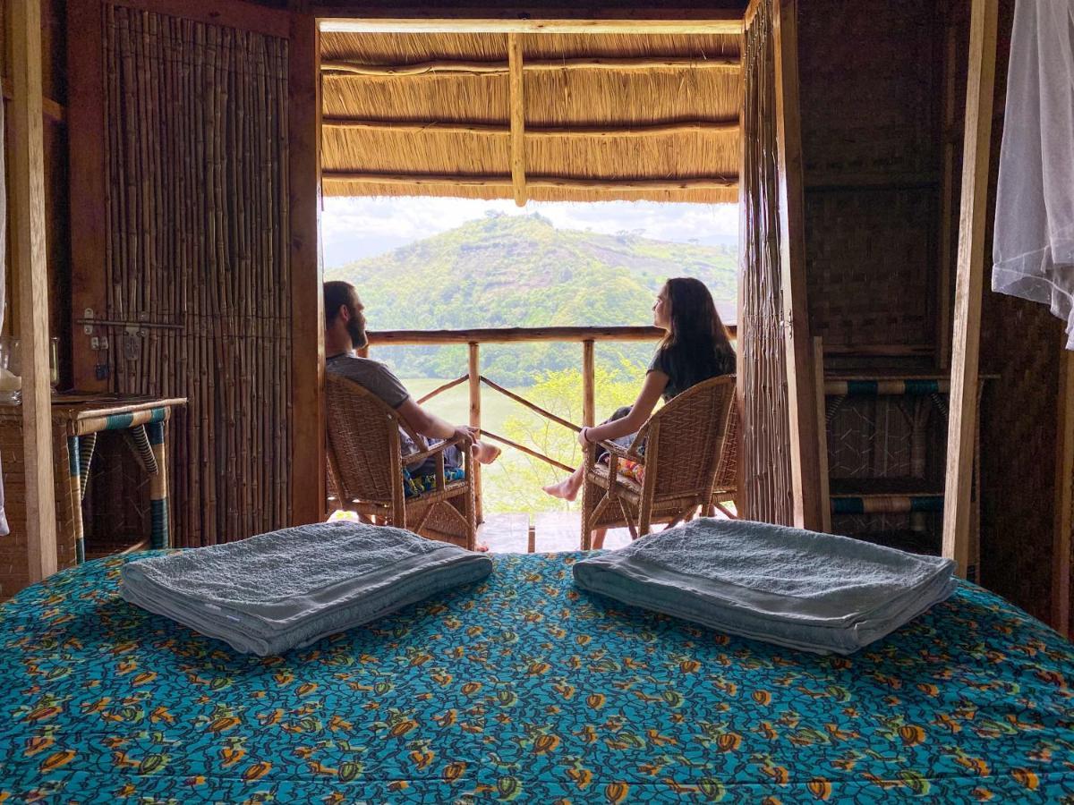 Mwamba Kelele Lodge Fort Portal Eksteriør bilde