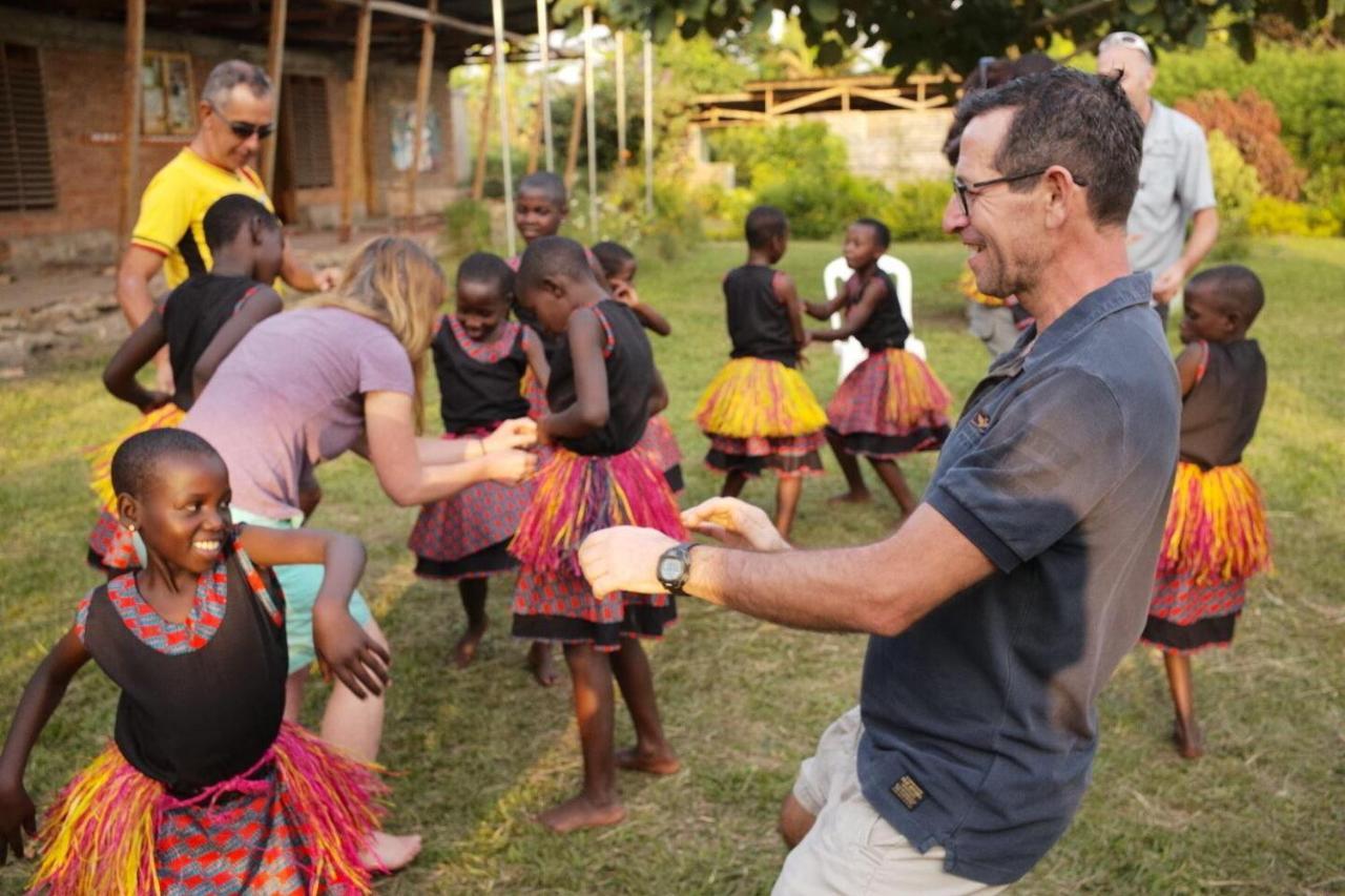 Mwamba Kelele Lodge Fort Portal Eksteriør bilde