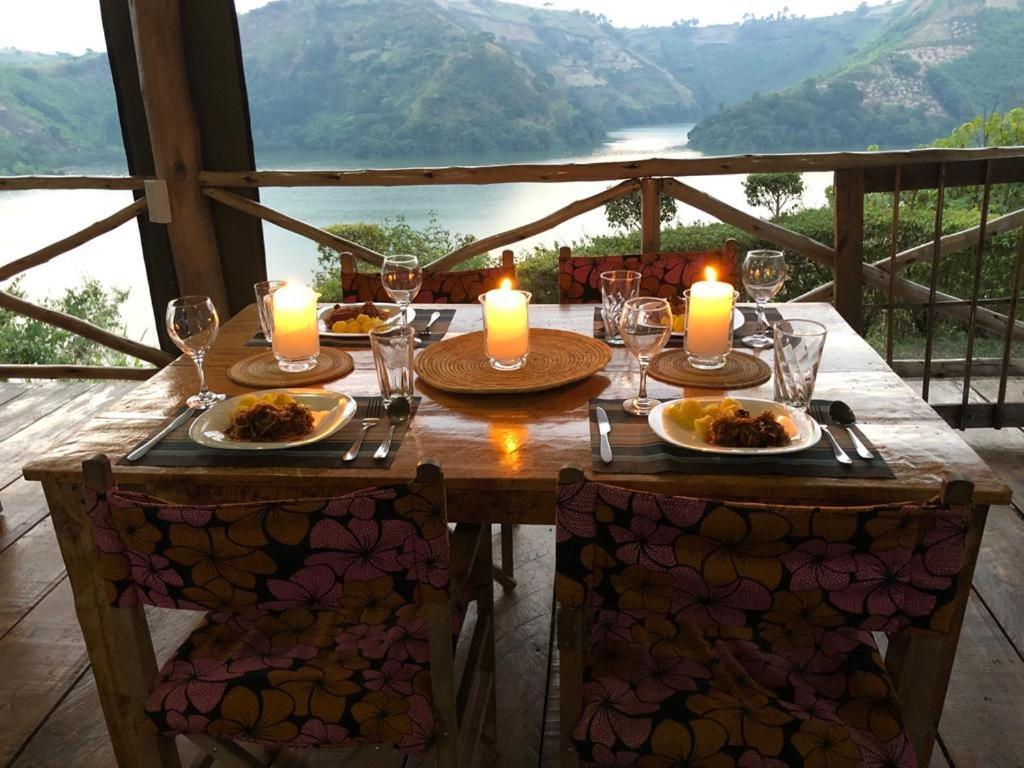 Mwamba Kelele Lodge Fort Portal Eksteriør bilde
