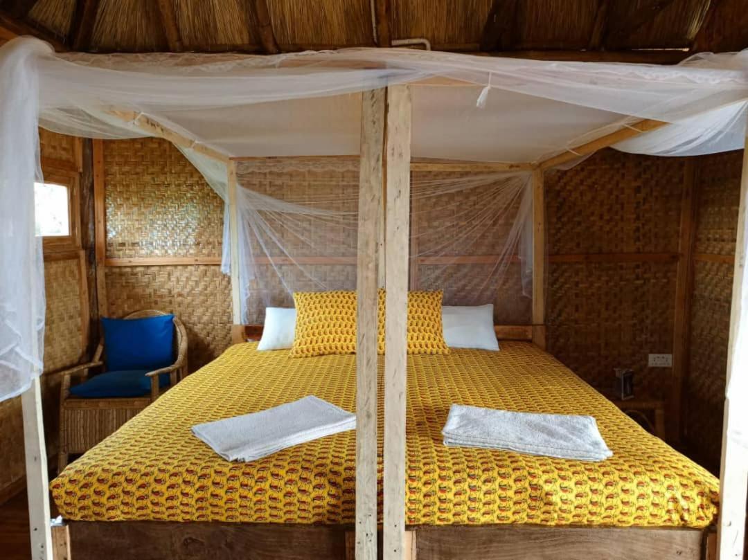 Mwamba Kelele Lodge Fort Portal Eksteriør bilde