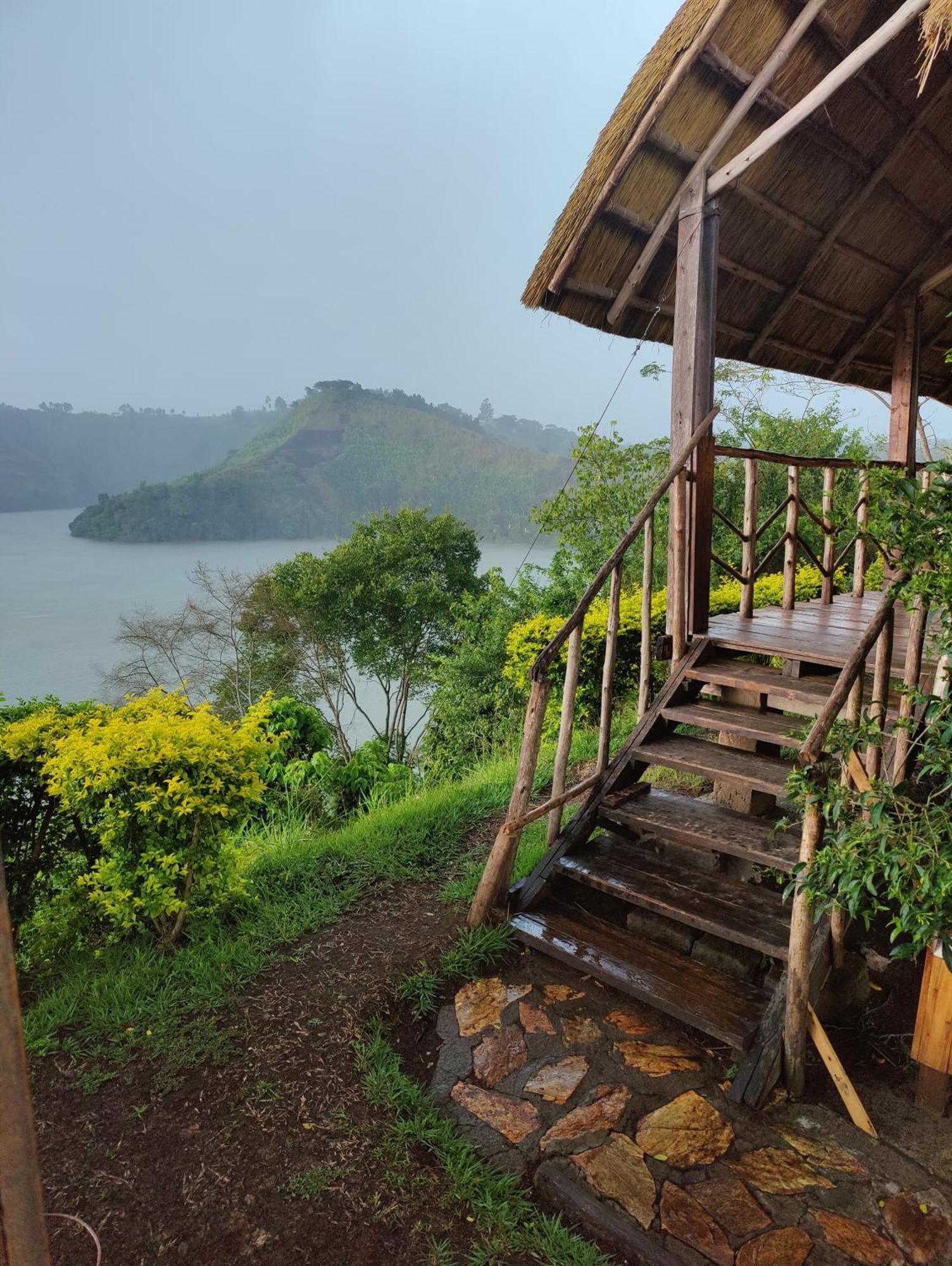 Mwamba Kelele Lodge Fort Portal Eksteriør bilde