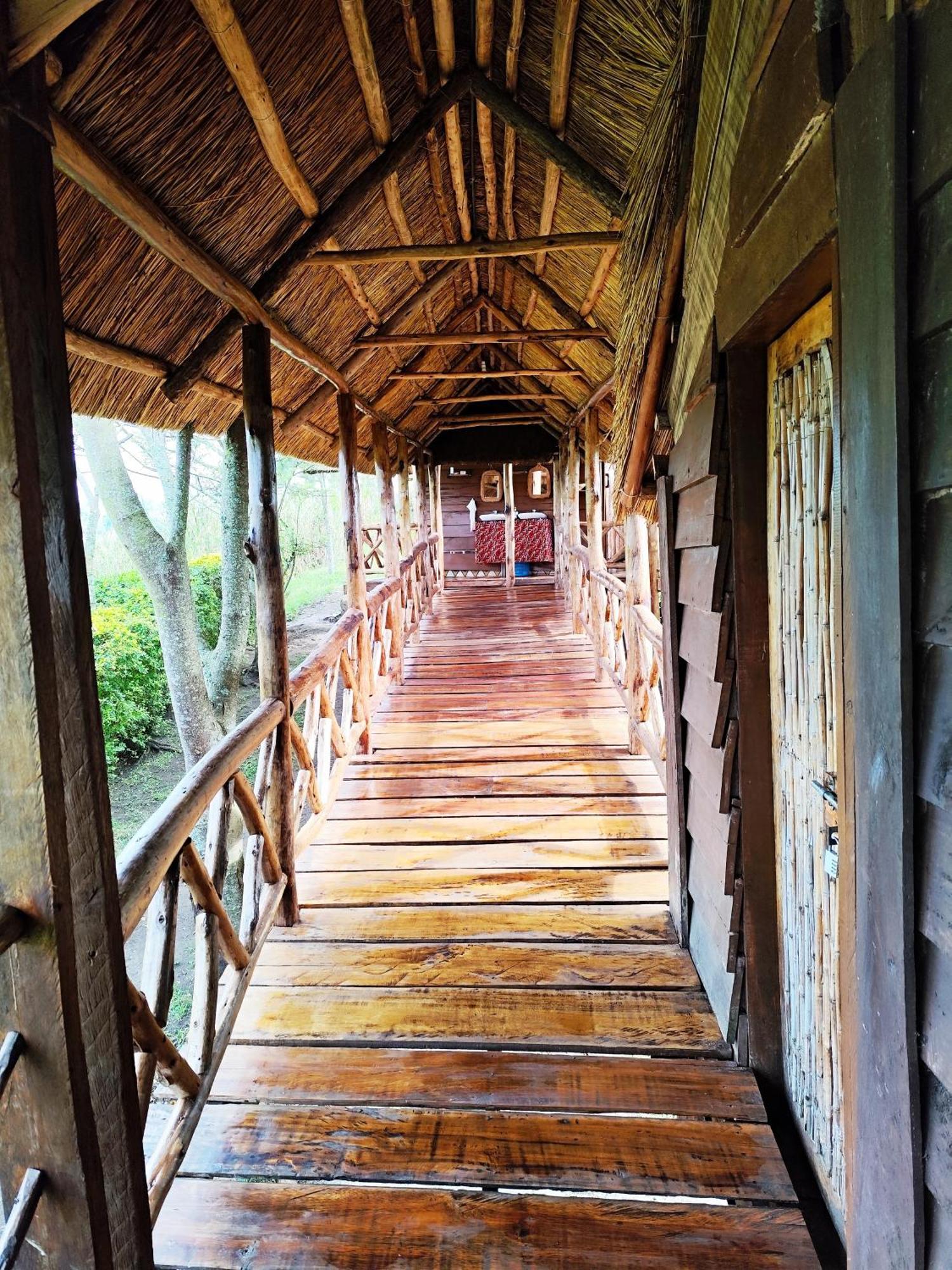 Mwamba Kelele Lodge Fort Portal Eksteriør bilde